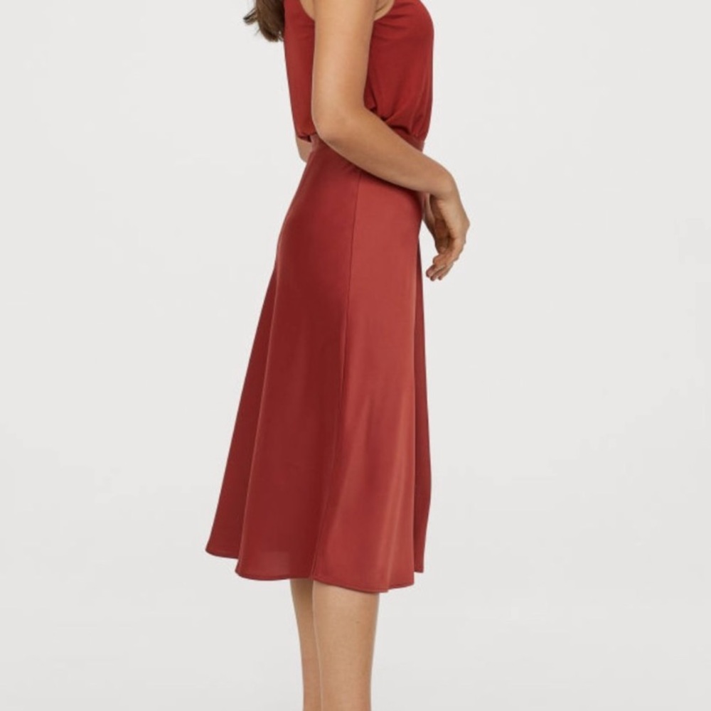 H&M Rust Red Satin Midi Skirt Size 6